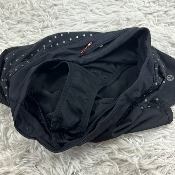 Lululemon Speed Short Black (Reflective Dots) - Picture 3 of 6